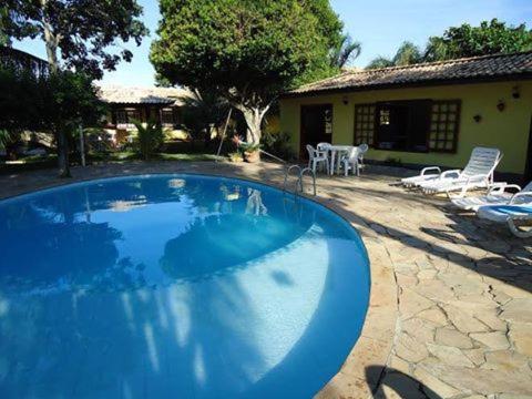 游泳池, Casa em Geriba Canto Direito in 格里巴海滩