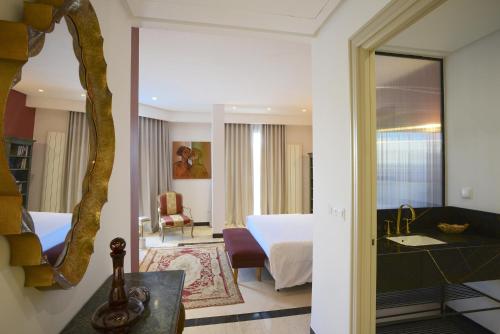 1 queen bed