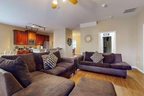 New 7 Bed Family Home with Themed Rooms and Game Room in Orlando, USA