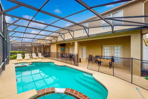 New 7 Bed Family Home with Themed Rooms and Game Room in Orlando, USA