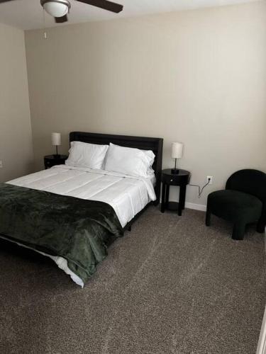 Luxurious 2 bedrooms 2 bathrooms Free Parking in Killeen, USA