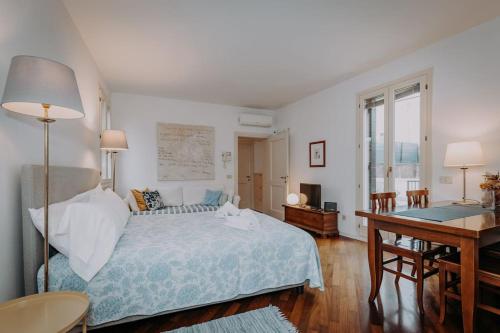Elegant nice Home with Private Terrace in Venice - Frari church 5