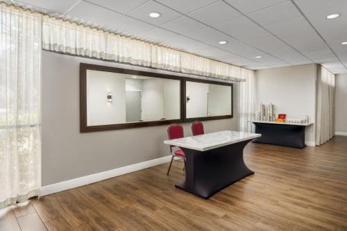 Meeting room / ballrooms, Courtyard by Marriott Orlando Lake Buena Vista at Vista Centre in Orlando (FL)