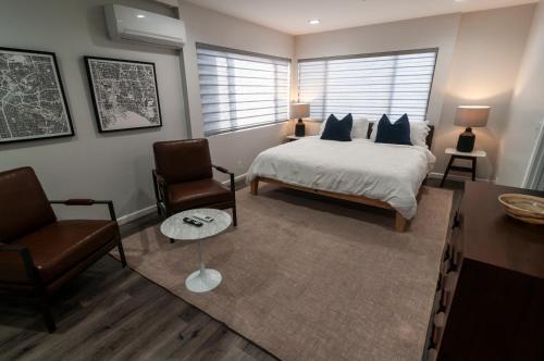 50 M to Sand LGB 2 King Suites in Long Beach, USA