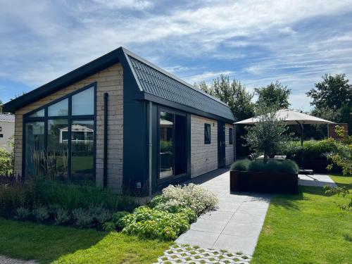 Exterior view, Que Vida, Boutique Chalet aan Zee en Meer in Scharendijke