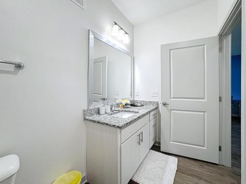 Luxury Apartments Near Disney in Orlando, USA