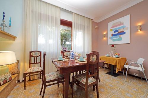 Villa Gisi Guest House
