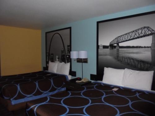 Super 8 by Wyndham Okawville - image 6