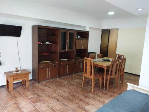 Alquilo casa zona La Perla in 바리오 파르케 루로