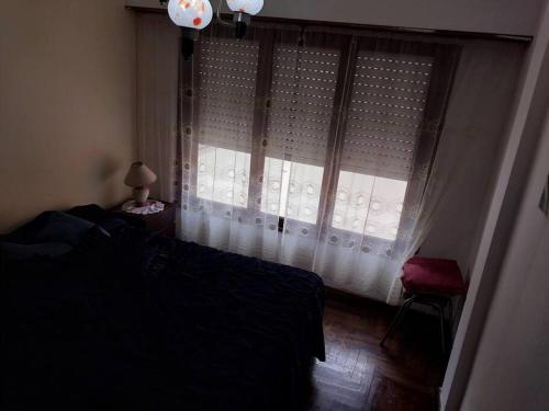 Alquilo casa zona La Perla in 바리오 파르케 루로