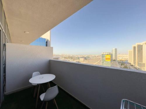 Cozy Studio in Azizi Aura - Dubai near Jebel Ali Free Zone JAFZA