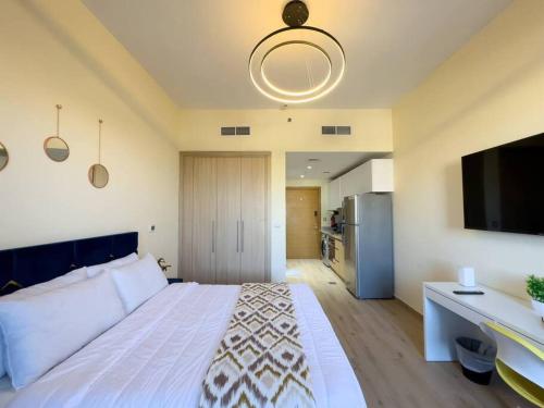 Cozy Studio in Azizi Aura - Dubai near Jebel Ali Free Zone JAFZA