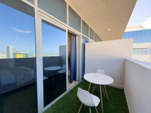 Cozy Studio in Azizi Aura - Dubai near Jebel Ali Free Zone JAFZA