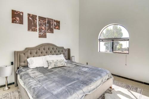 3 Mi to Beach: Home w/ Pool & Spa in Malibu!, Малибу (фото 10)
