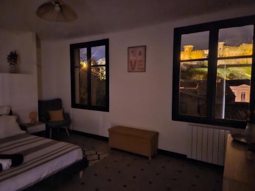 1 queen bed