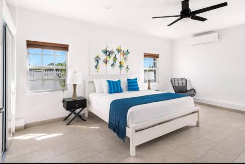 . Ridge 3 BDR Villa Grand Turk