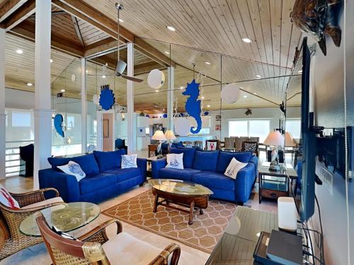 Ocean Pearl, 4 Bedrooms, Sleeps 13, Private Pool, Ocean Front in St. Augustine, USA