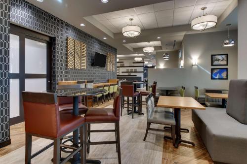 Drury Inn & Suites Cleveland Beachwood in Beachwood, USA