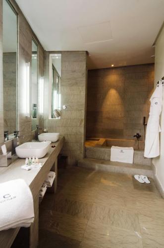Family Suite (4 Adults)