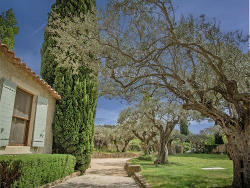 Le Mas Romarin Le Mas Romarin