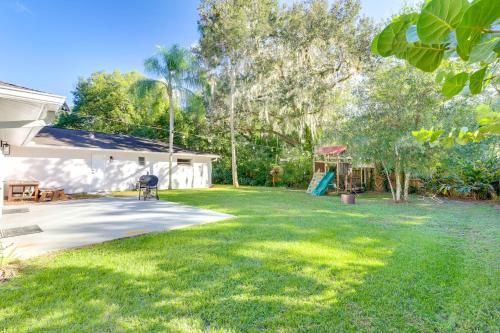 Centrally Located Family Home with Yard in Oviedo! in Oviedo, USA