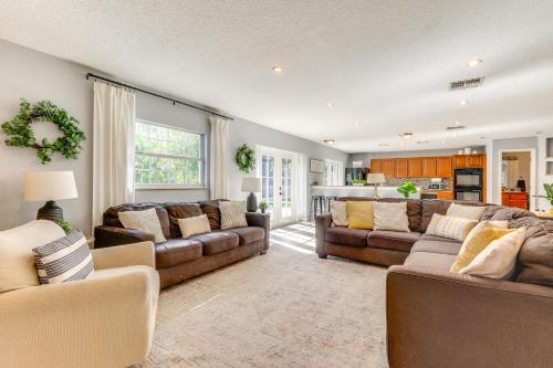 Centrally Located Family Home with Yard in Oviedo! in Oviedo, USA