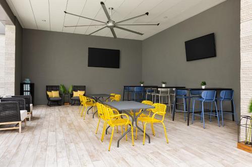 Holiday Inn & Suites - Nashville Downtown - Conv Ctr an IHG Hotel - image 6