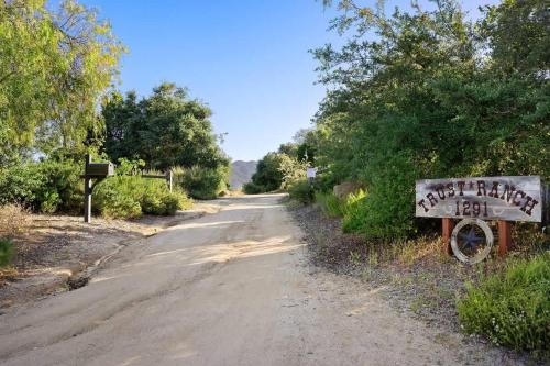Topanga Ranch Villa in Topanga, USA