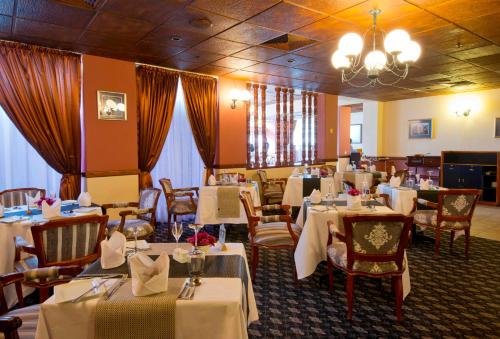 Ristorante, Monomotapa Hotel in Harare