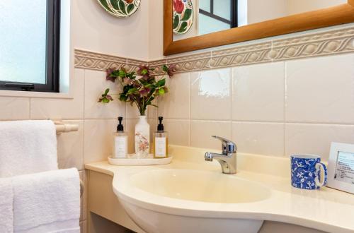 Olive Rabbit - Boutique Bed & Breakfast, Turangi (foto 8)