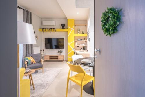 Affordable Luxury with parking 300Mbps wifi, Atene
