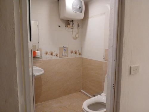 simple 14 nha chung – Hanoi, NY