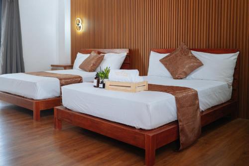 2 twin beds