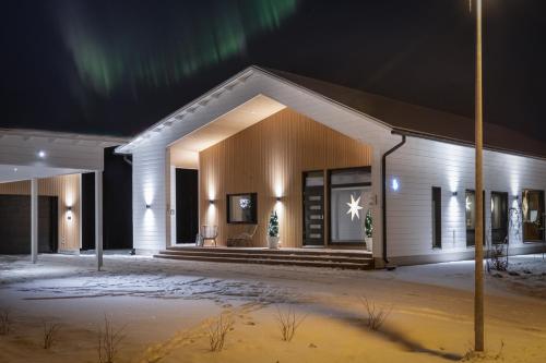 Arctic Birch City Villa