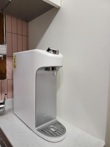 Park stay #Hongdae sinchon 10min #metro 3min #3beds, Seoul (photo 2)