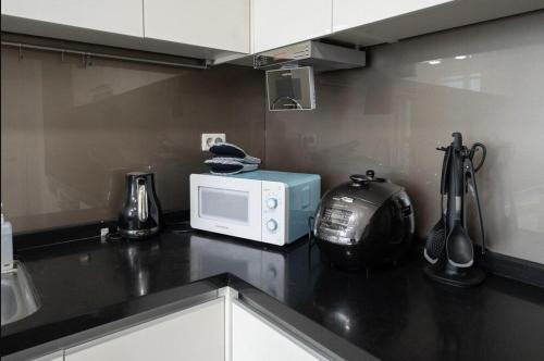 Gangnam Apartment 100m 3 Bedrooms 2 Private Bathrooms M CEO Residence 1 Minute to COEX Fully Furnish - Фото 3