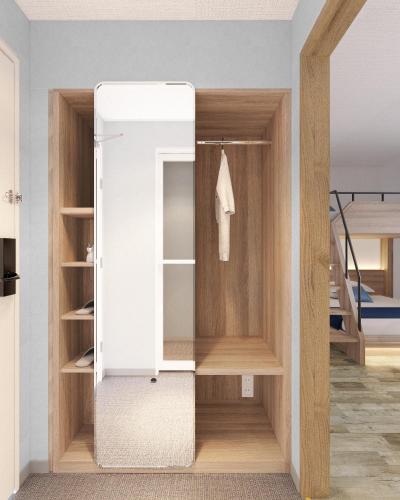 room detail thumbnail 2