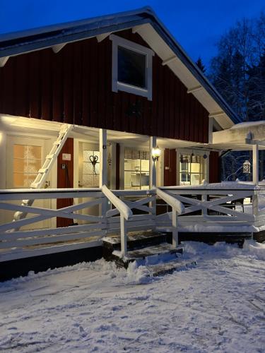 Maaseutumajoitus, Kukkasaari in 佩賴塞奈約基