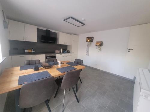 廚房, Ferienwohnung Hasenwinkel in 蘭格爾斯海姆