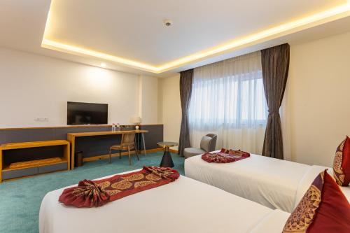Superior Twin Room image 10