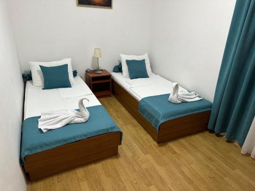 Apartments Kovinic - image 5