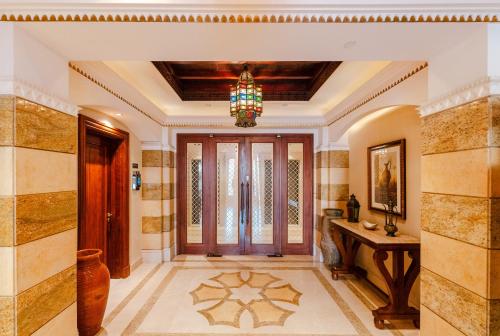 Elegant 2BR Apt in Yansoon 3 w/ Burj Khalifa Views - image 8