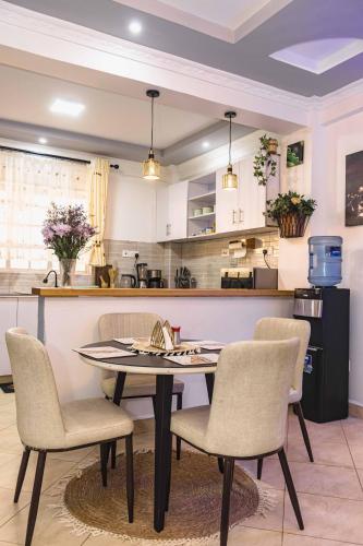 Greenwood Homes 1 Bedroom House in แนนยูคิ