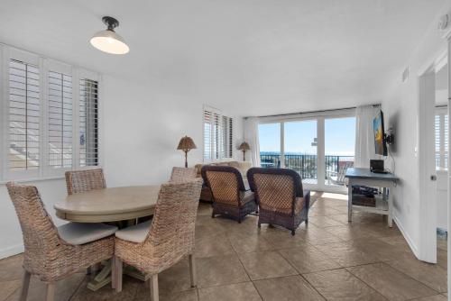 Gulf Winds – Pensacola Beach, FL