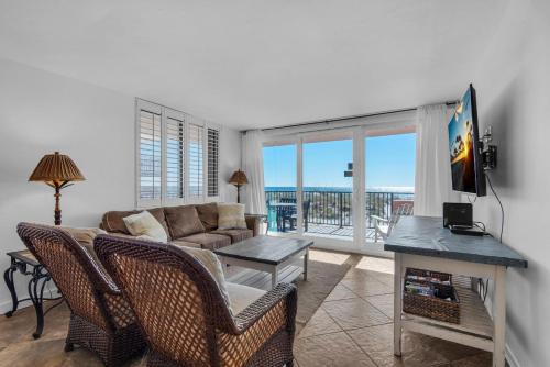 Gulf Winds – Pensacola Beach, FL