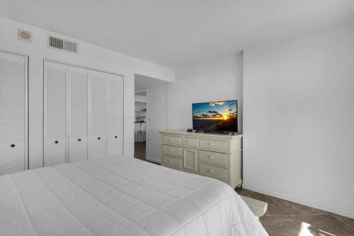 Gulf Winds – Pensacola Beach, FL