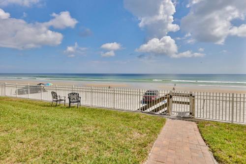 Coastal Waters 108 - 1 Bedroom Pool Side Condo in New Smyrna Beach, USA