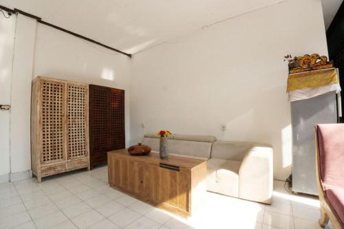 Ubud Backpacker Hostel - Tap to explore photos