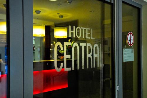 Hotel Central - image 4
