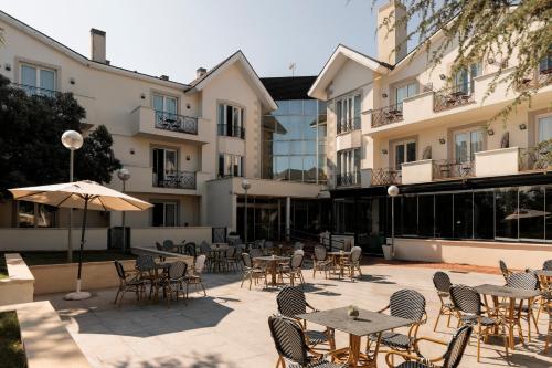 Balcony/terrace, Hotel PAX Torrelodones in Fuencarral-El Pardo